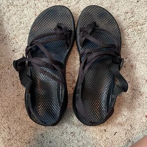 black chacos!